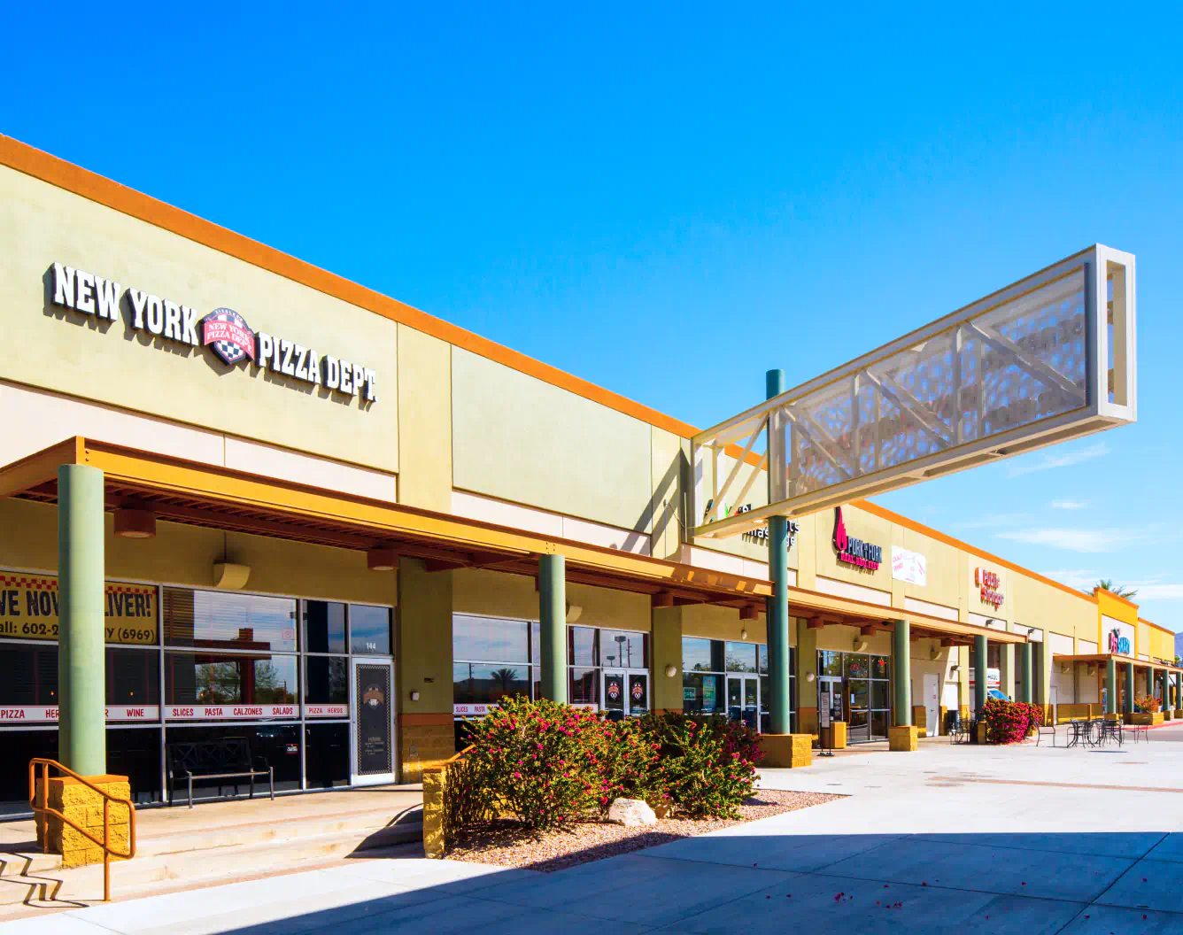 Exterior store fronts at Camelback Colonnade